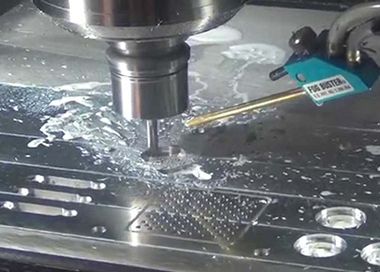 Research on Robot CNC Precision Machining Equipment