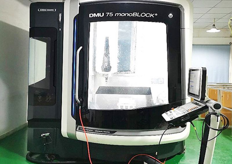 Five-axis machining center
