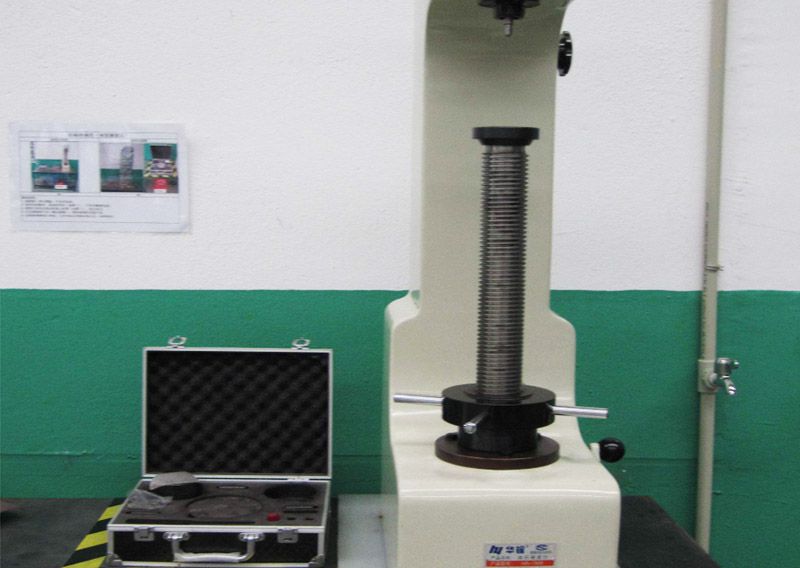 Rockwell hardness tester